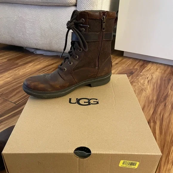 UGG Kesey Boots - waterproof and Sherpa lined combat boots - Picture 12 of 12